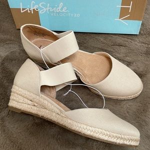 Life Stride velocity wedge sandals